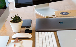 一、在电脑上（Windows/Mac）